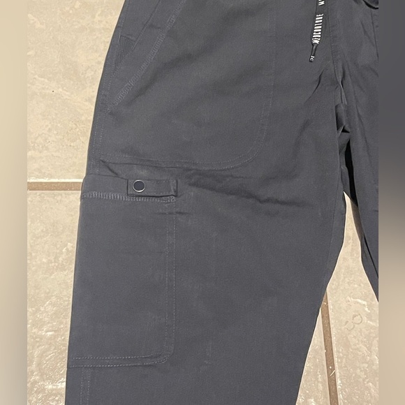 NWT Med Couture Charcoal Grey Cargo Jogger Pants Size XS - Picture 3 of 9